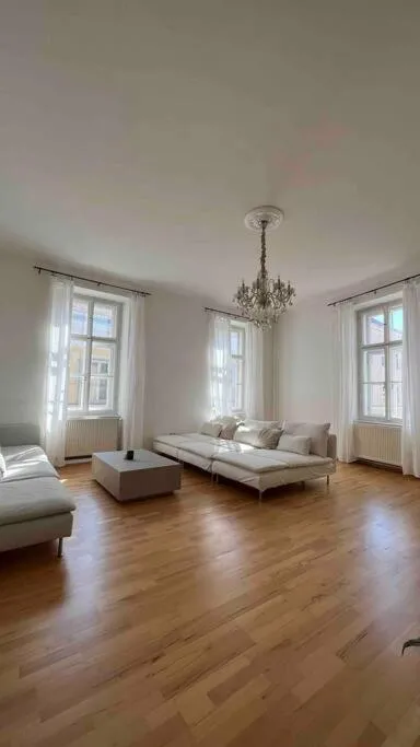 Image 3 of Altbauwohnung im Univiertel!