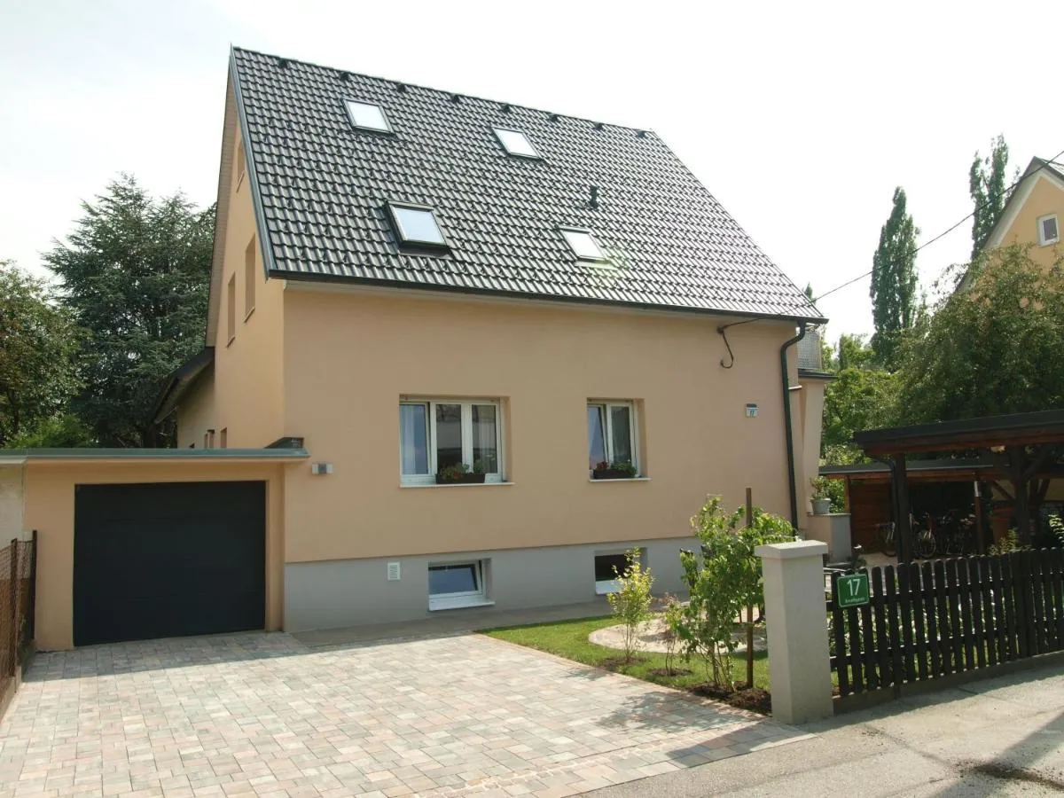 Image 1 of Apartment Reininghaus – Low budget