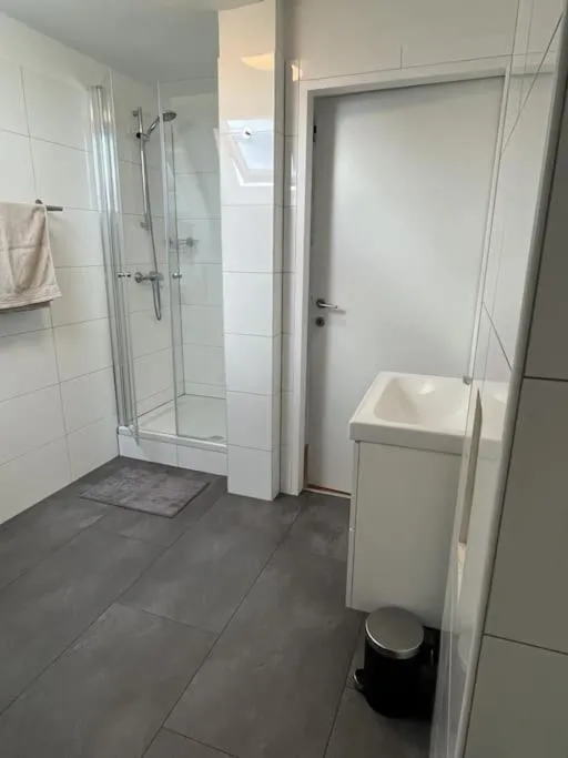 Image 5 of Cozy City Center Apartment