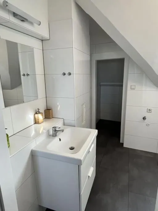 Image 3 of Cozy City Center Apartment