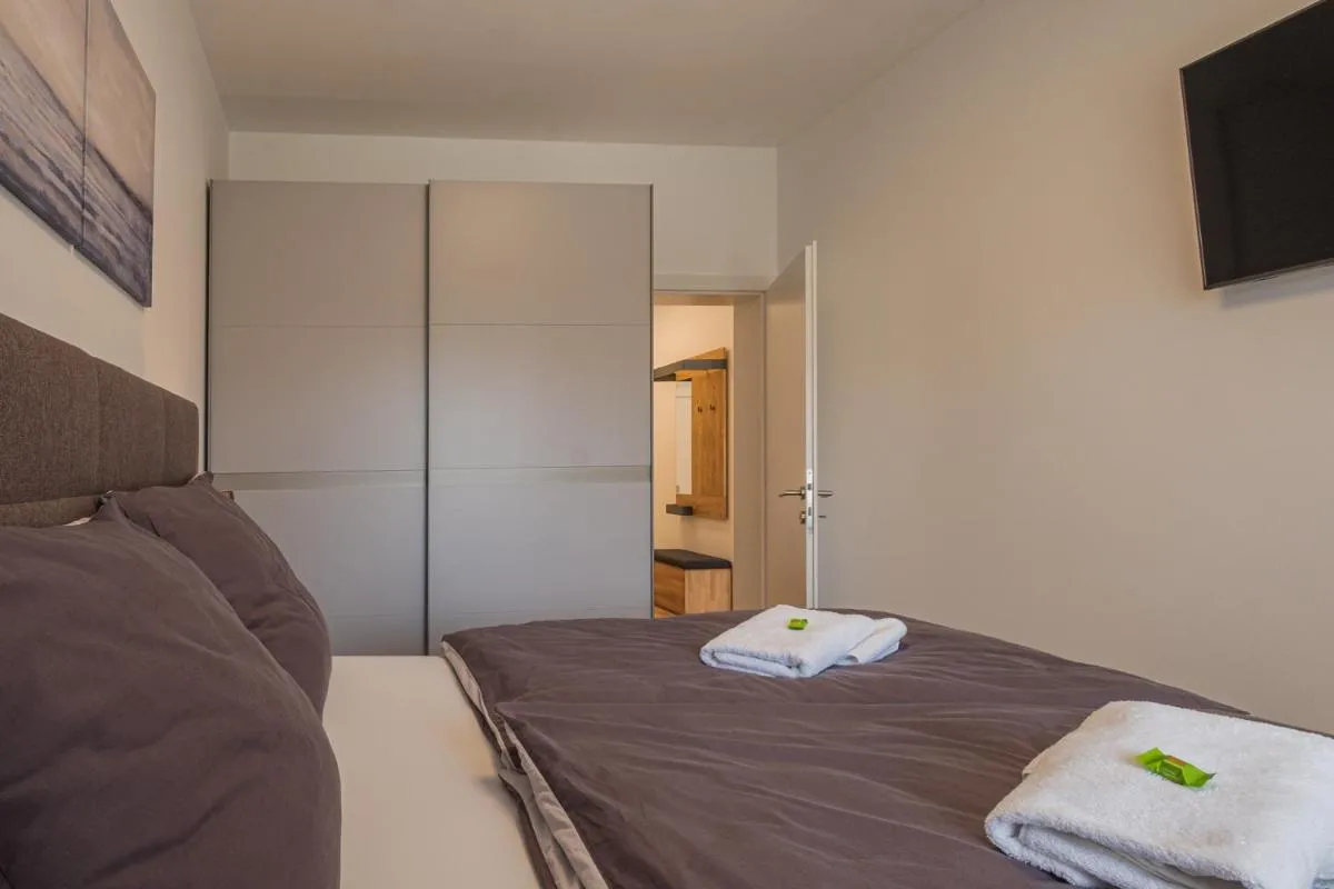 Image 2 of Deluxe Apartment Graz