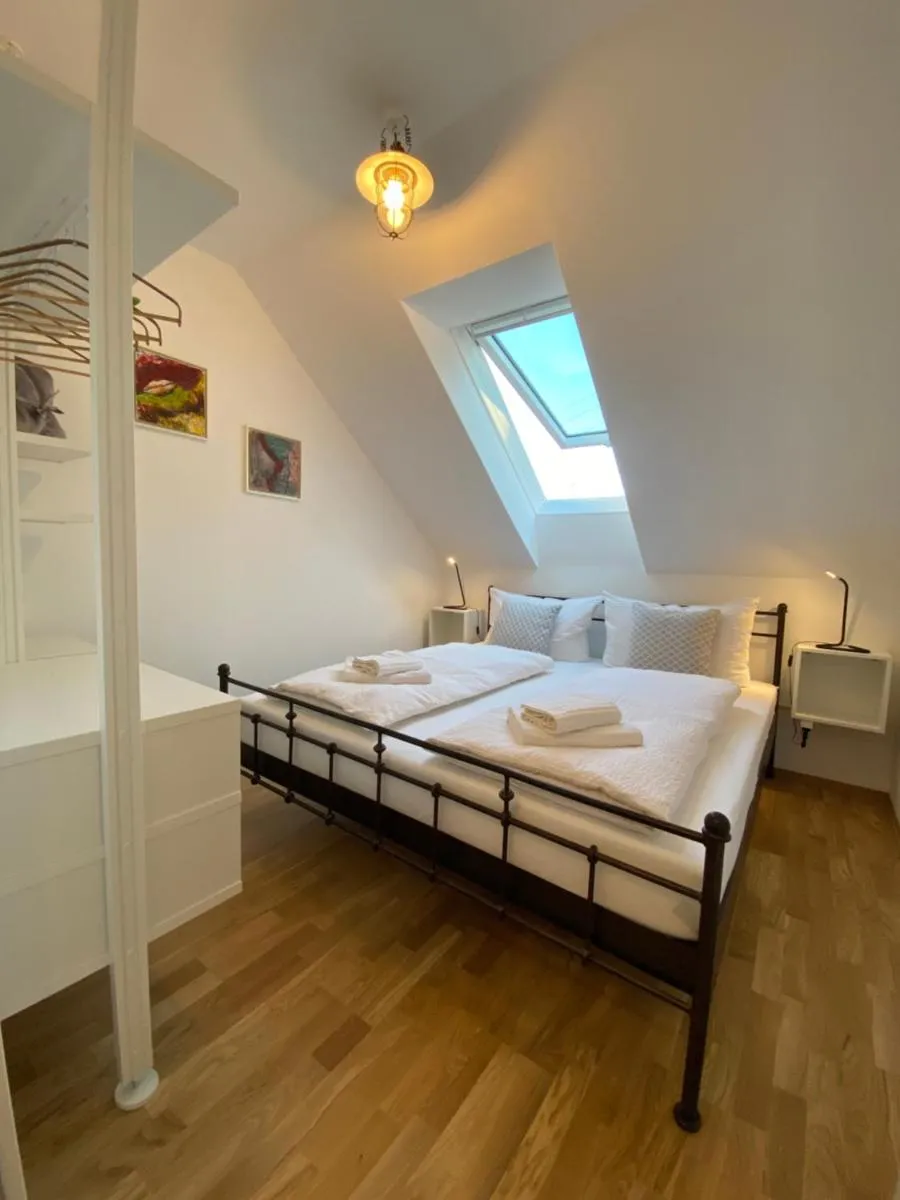 Image 1 of ElegantLiving Graz, free parking