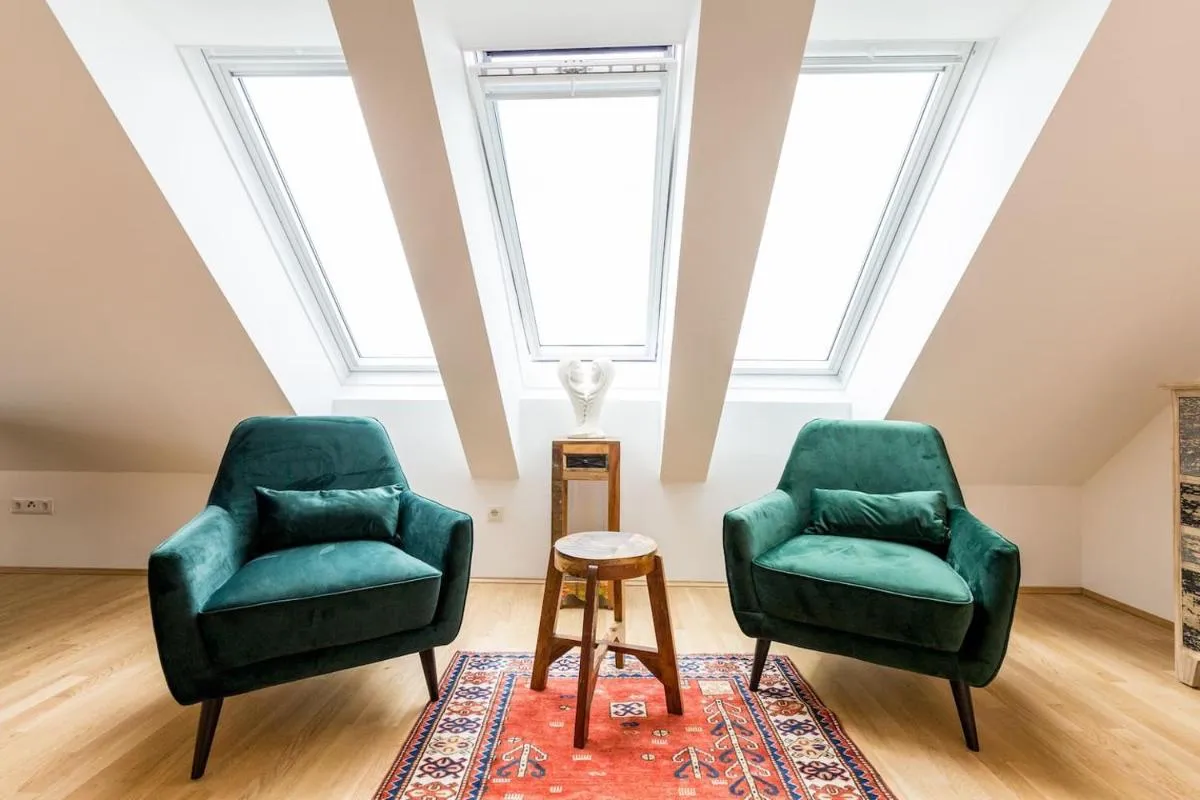 Image 2 of Große Dachgeschosswohnung im Herzen von Graz