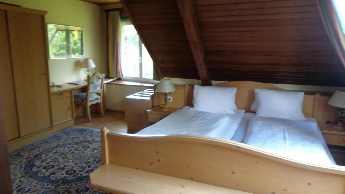 Image 1 of Hotel Restaurant – Häuserl im Wald Graz
