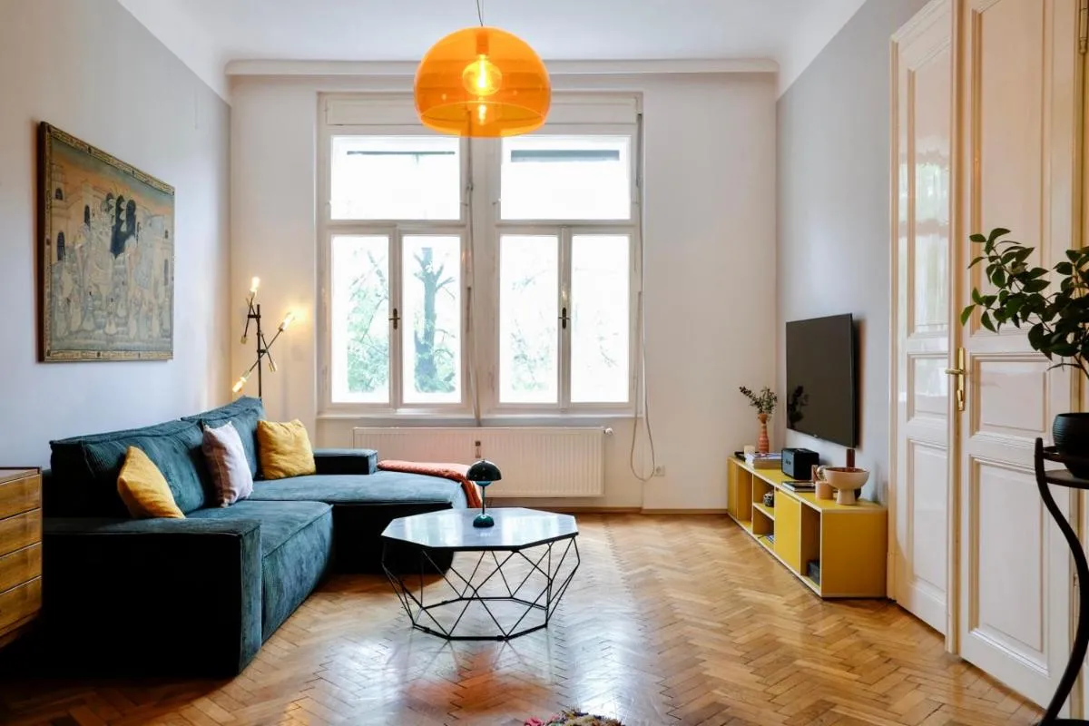 Image 1 of Kunstvolles Apartment im Zentrum
