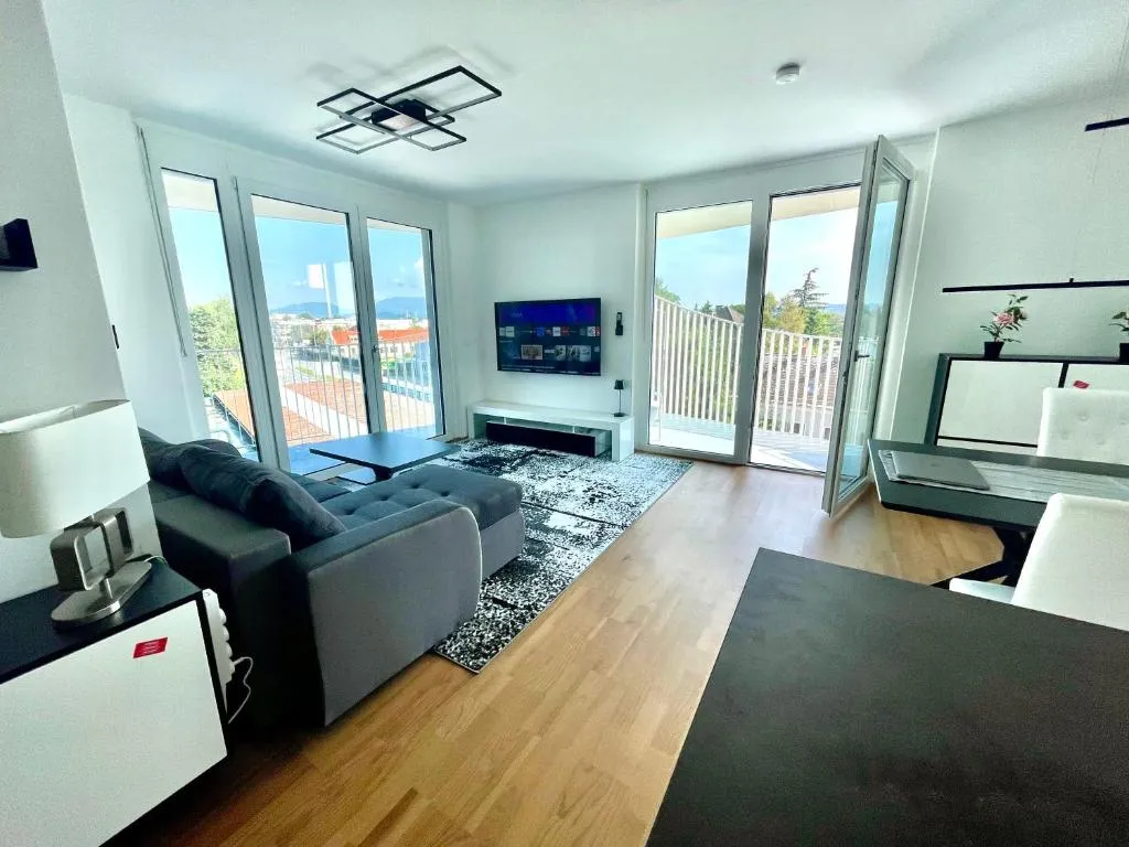 Image of Luxusapartment mit großer Terrasse, E-Parkplatz und Parkplatz