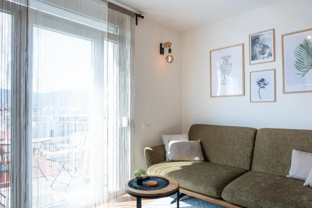 Image 5 of MH Living – 22 – Scandinavian Living Dream in Center