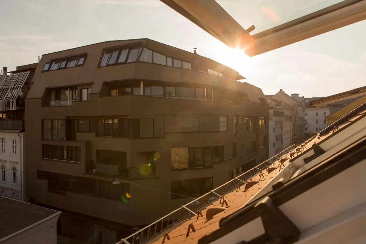 Image 5 of Modern City Apartment