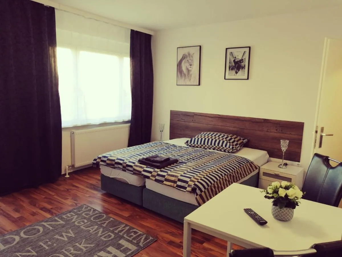 Image 1 of MyCrib