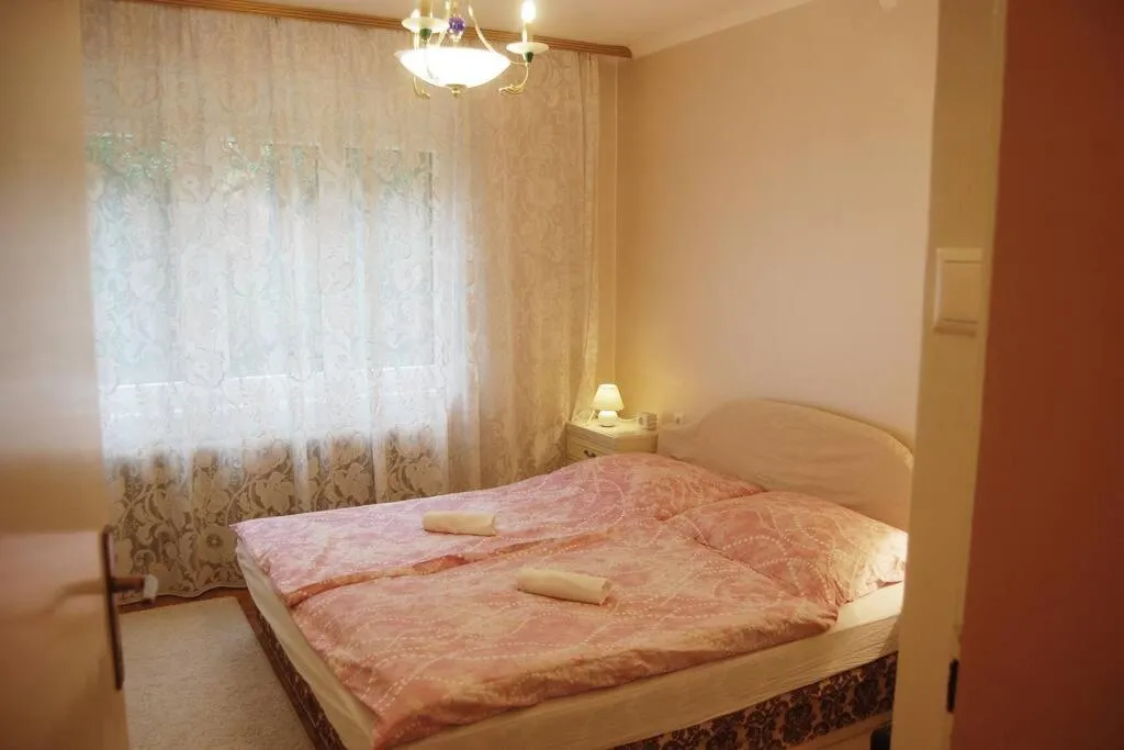 Image 1 of Nobel-Prize-Appartement