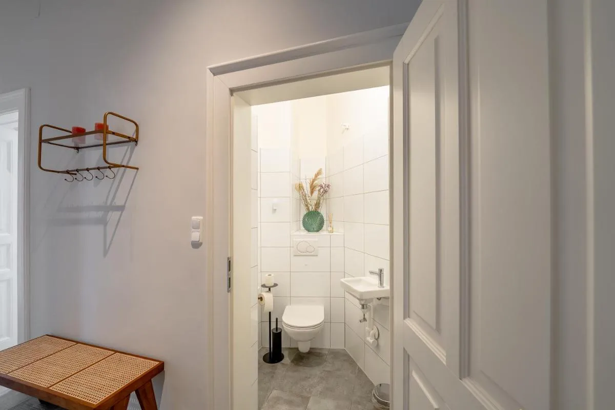 Image 2 of Premium apartment – walking distance to city center