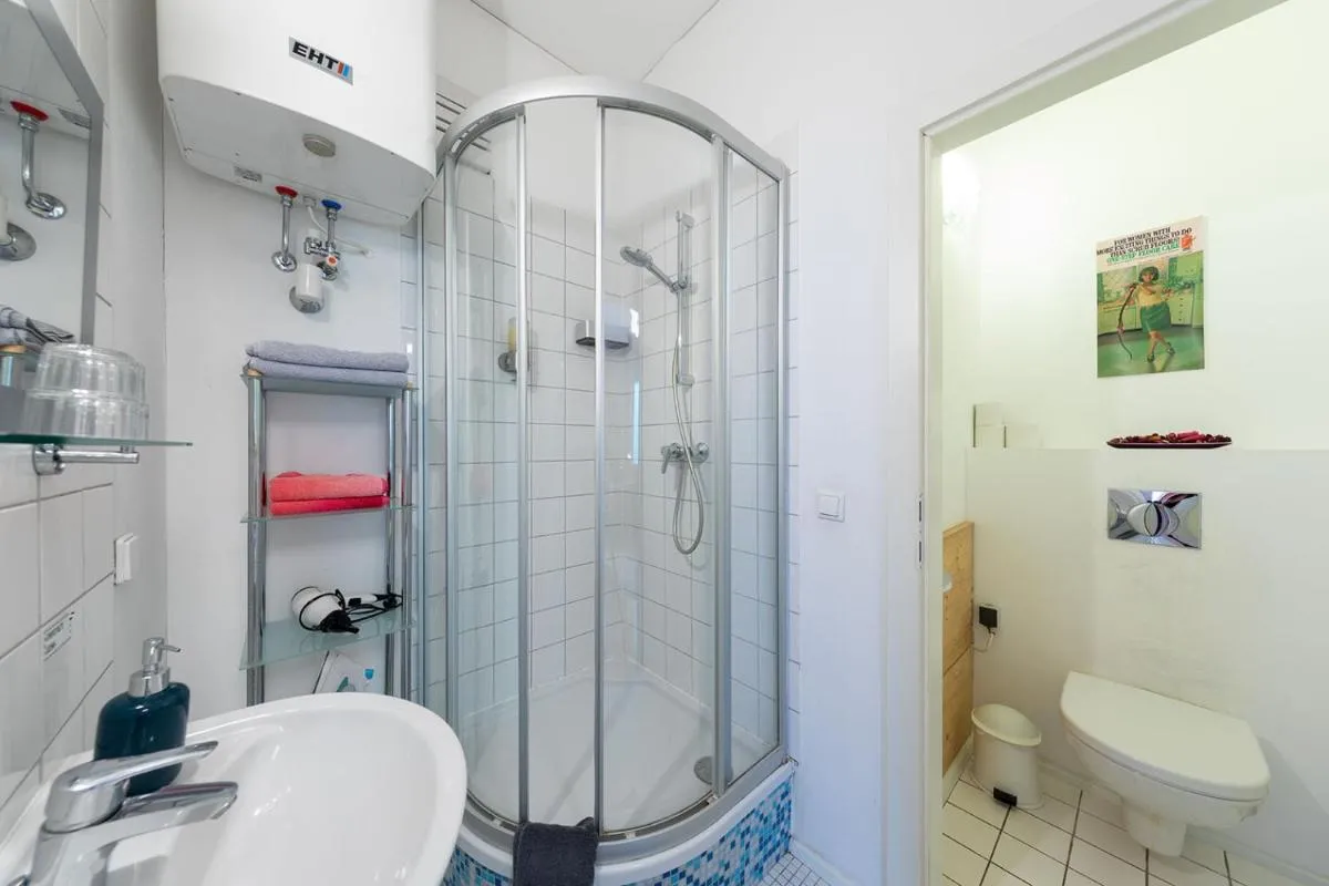 Image 2 of Sixties Appartement