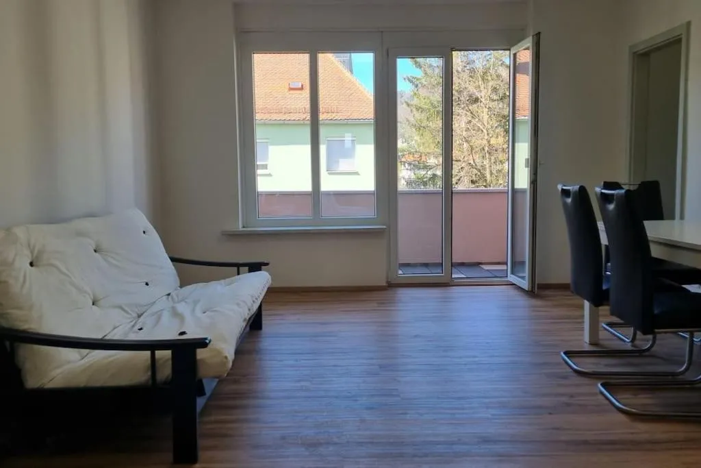 Image 4 of Special price summer offer! Charming flat in a quiet central location