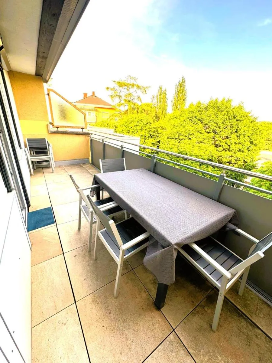 Image 5 of University Messe Apartment