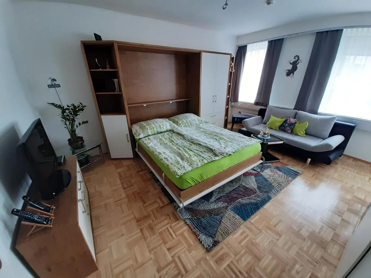 Image 2 of City Apartmentstudio mit Tiefgarage free parking