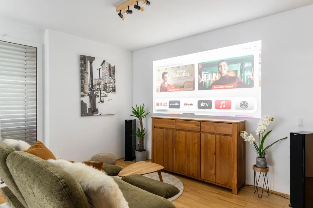 Image of EDLER WOHNRAUM Panoramablick 3 SZ Boxspringbetten, E-Ladestation, Kaffeevollautomat, Klima, Lift, Terrasse & 2xTG