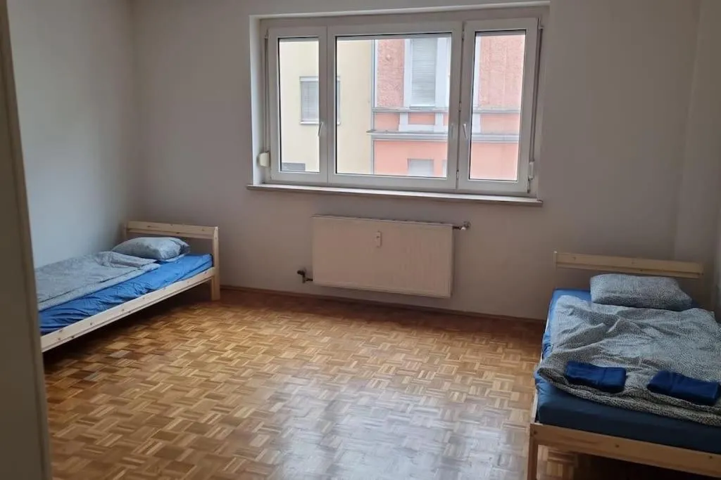 Image 1 of Großräumig und zentral inklusive Parkplatz