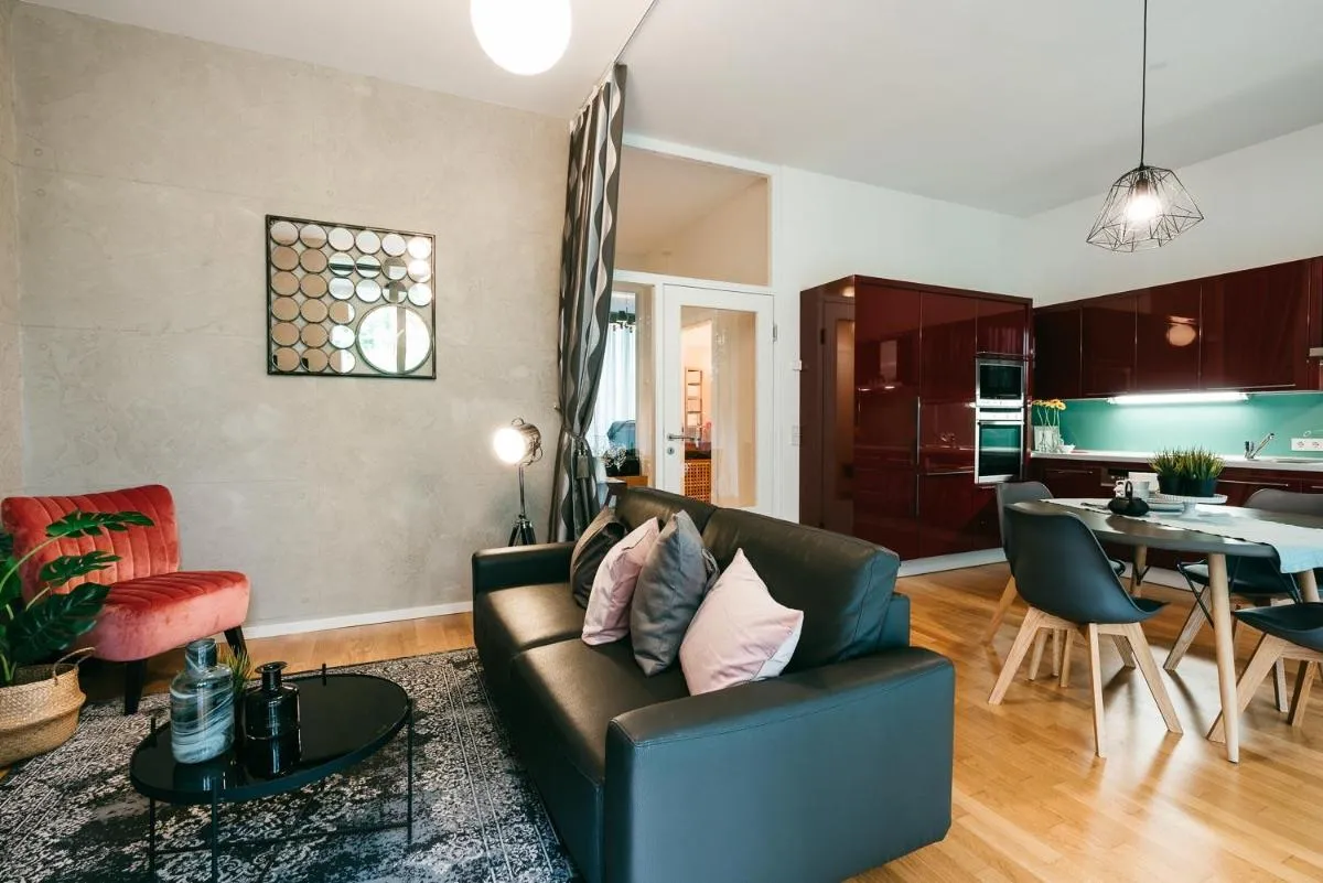 Image 3 of Luxury Downtown Appartement mit Garage