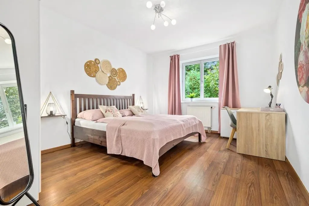 Image 1 of Ruhiges Apartment in der Nähe von Park und Krankenhaus mit gratis Parkplatz