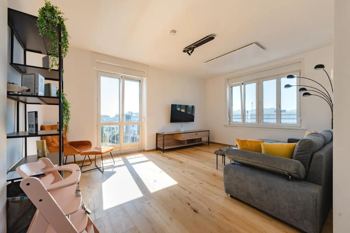 Image 4 of TAMLiving Center Luxury 4 rooms Smart TV Kitchen Great View