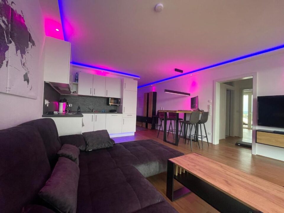 100 qm Penthouse, Self-Check-In, 2 Parkplätze