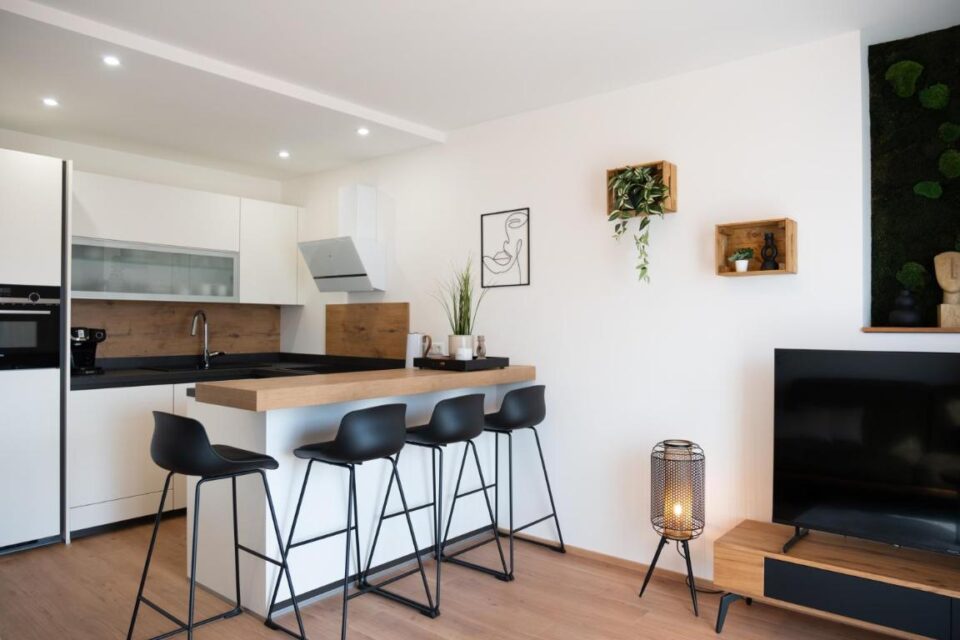 MH Living – 22 – Scandinavian Living Dream in Center